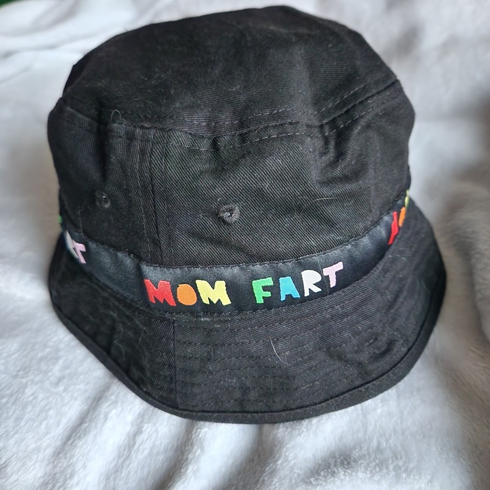 Porous Walker Mom Fart Bucket Hat Rainbow Black One Size